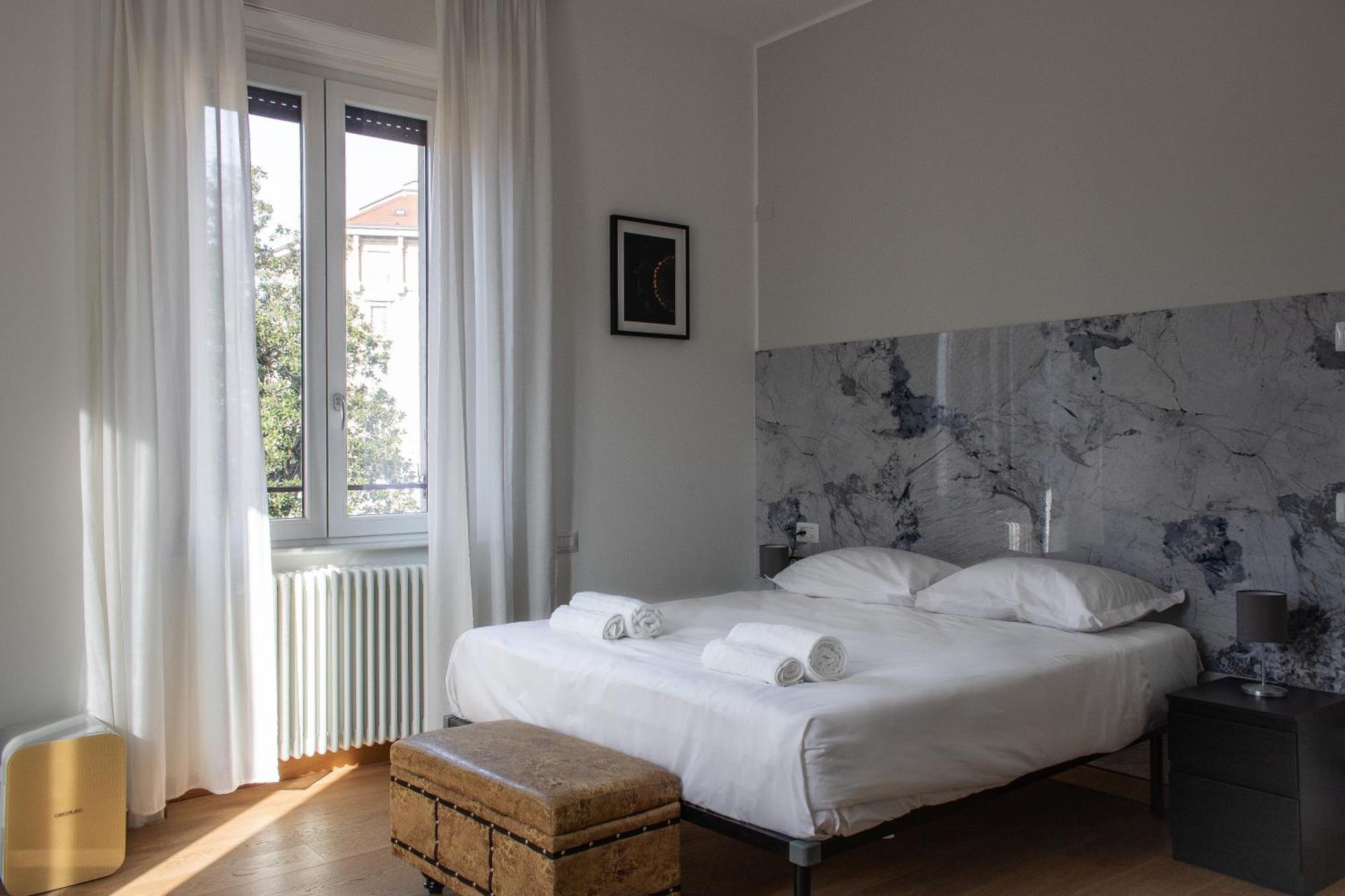 Rrrapido Holy Suites And Rooms - Via Sardegna Milano Eksteriør bilde