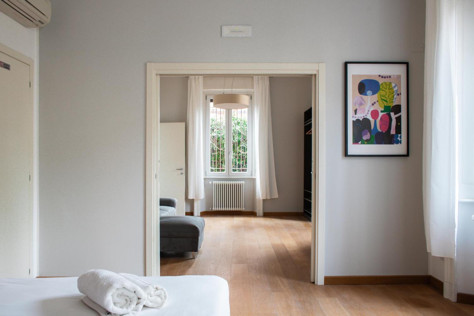Rrrapido Holy Suites And Rooms - Via Sardegna Milano Eksteriør bilde