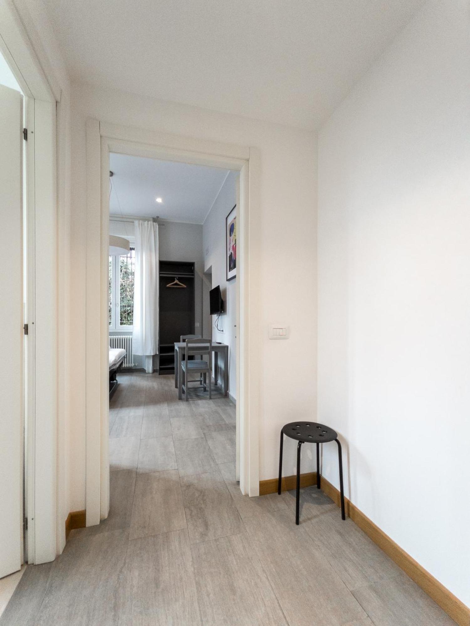 Rrrapido Holy Suites And Rooms - Via Sardegna Milano Eksteriør bilde